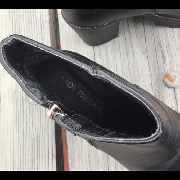 Lady Paulina Black Booties - Picture 6 of 10